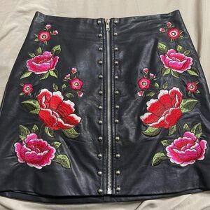 Forever 21 Leather Flower Embroidered Studded Skirt Size Small